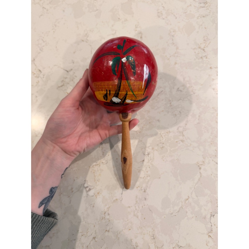 Vintage Handmade Maracas Set Hand Painted Palm Tree Tropical Gourd Shakers Red - Picture 4 of 5